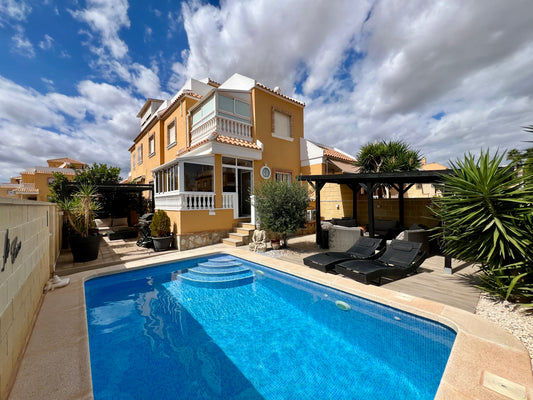Casa Aksi